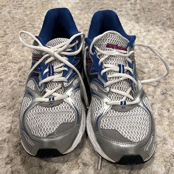 New Balance Women’s Running Shoes W940wB2 Silver size 12 EUC no insole USA made - Picture 3 of 9